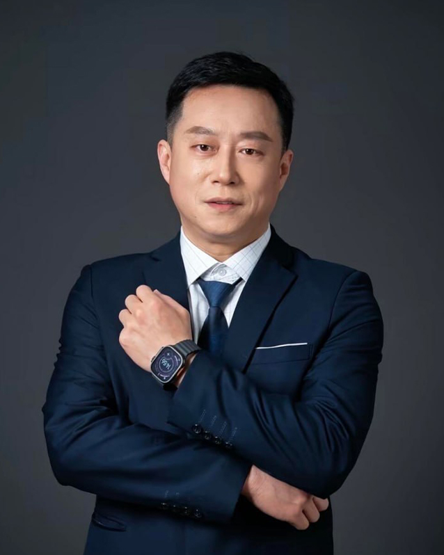 Julian Lin 林奕誠 律師